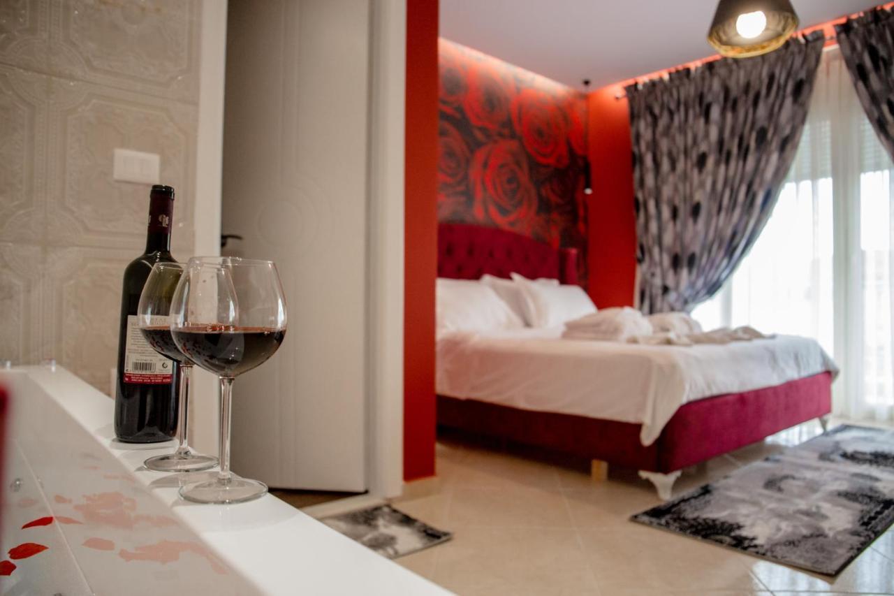 Ajilin Hotel Rooms Korce Eksteriør bilde