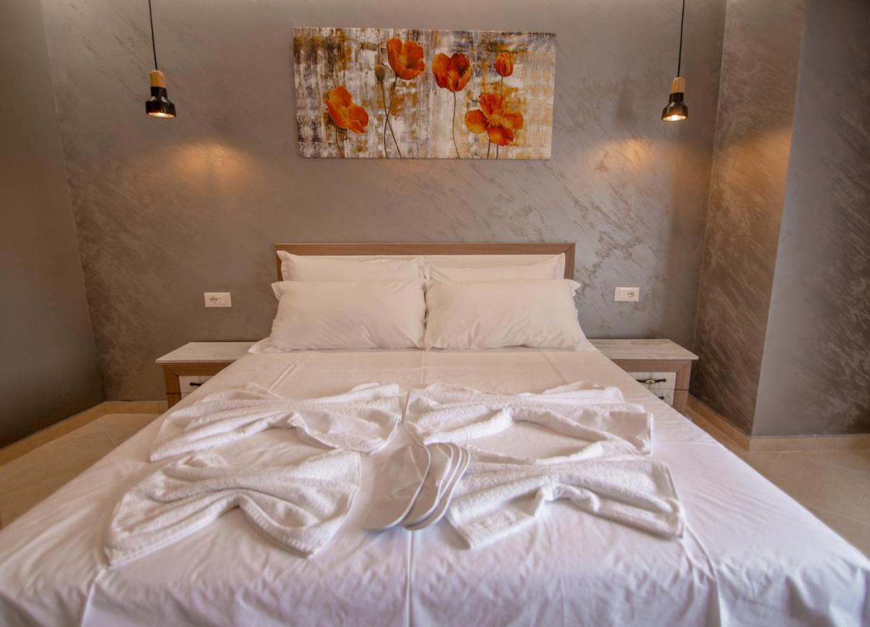 Ajilin Hotel Rooms Korce Eksteriør bilde