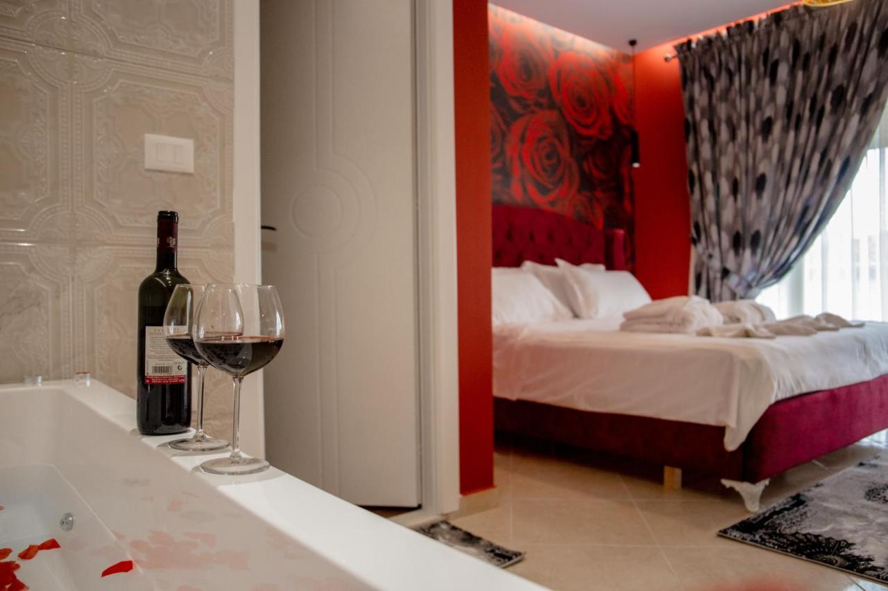 Ajilin Hotel Rooms Korce Eksteriør bilde