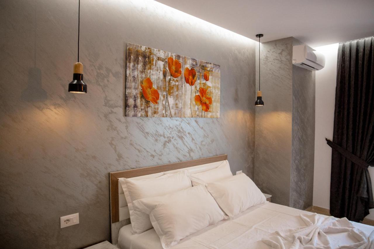 Ajilin Hotel Rooms Korce Eksteriør bilde