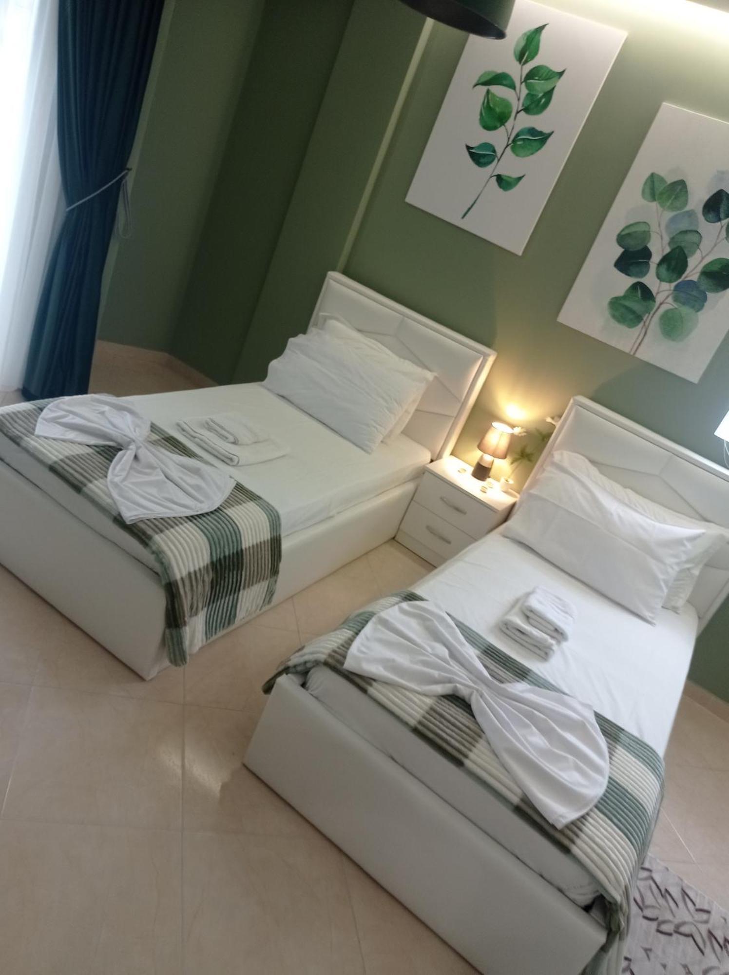 Ajilin Hotel Rooms Korce Eksteriør bilde