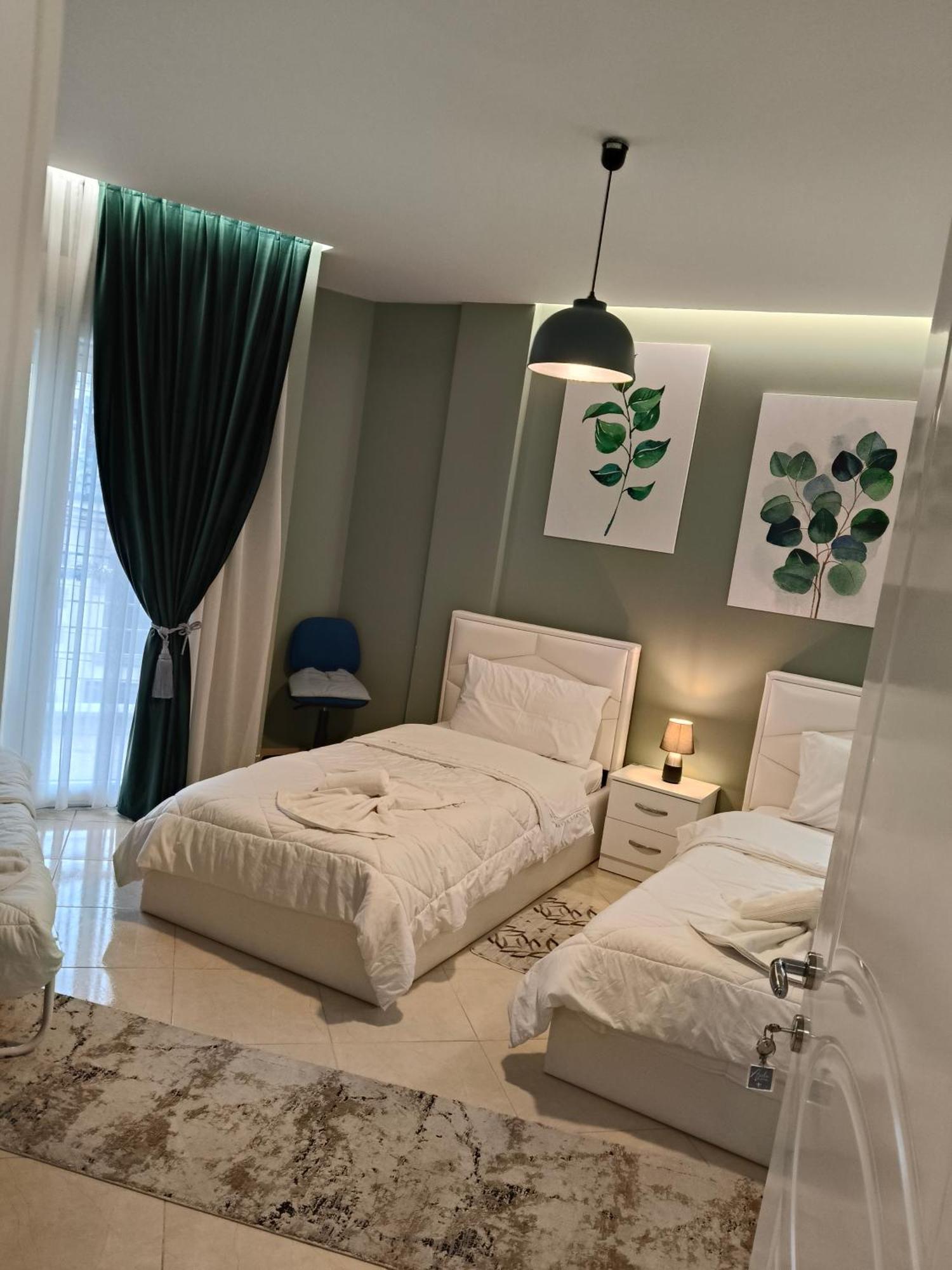 Ajilin Hotel Rooms Korce Eksteriør bilde
