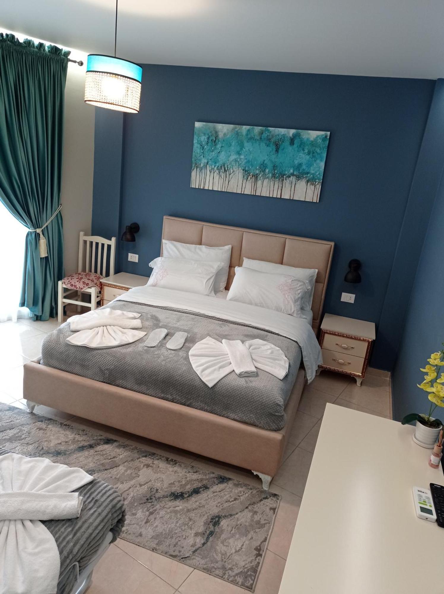Ajilin Hotel Rooms Korce Rom bilde
